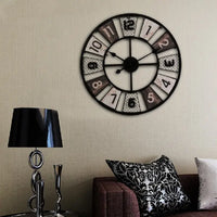 Grote Metalen Wandklok